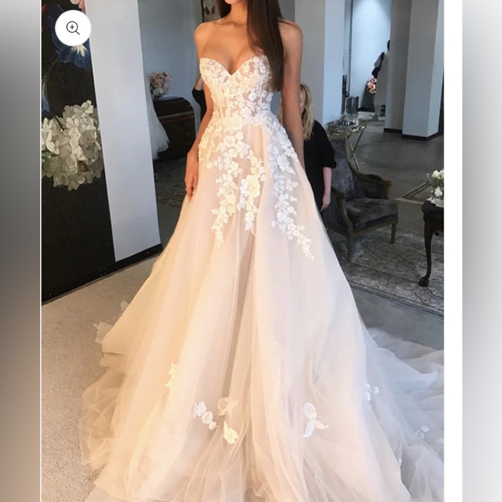 Strapless Gown with White Floral Details - Picture 5 of 15